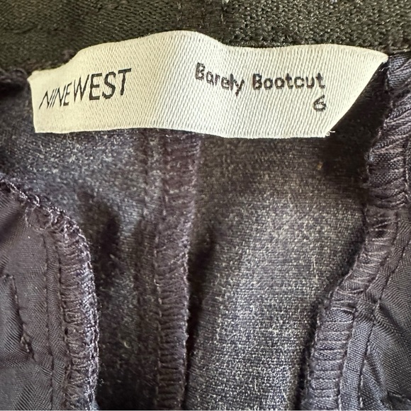 Nine West Women’s Barely Bootcut Heather Navy Dress Pants Size 6 - Picture 2 of 3